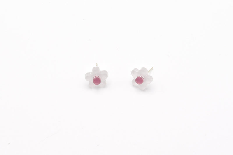 Medium Daisy Studs