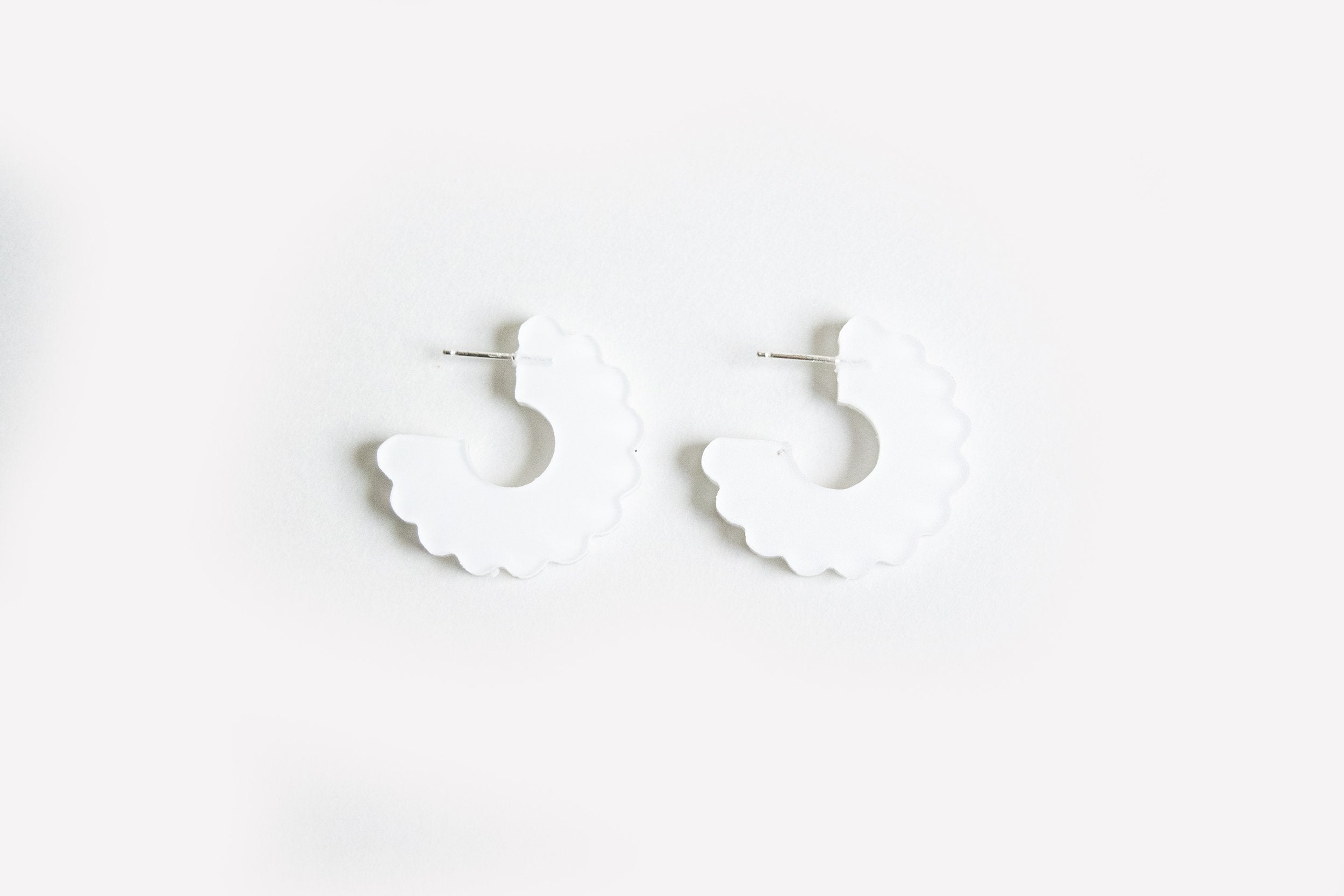 Ecoresin Scallop Earrings - Small Hoop