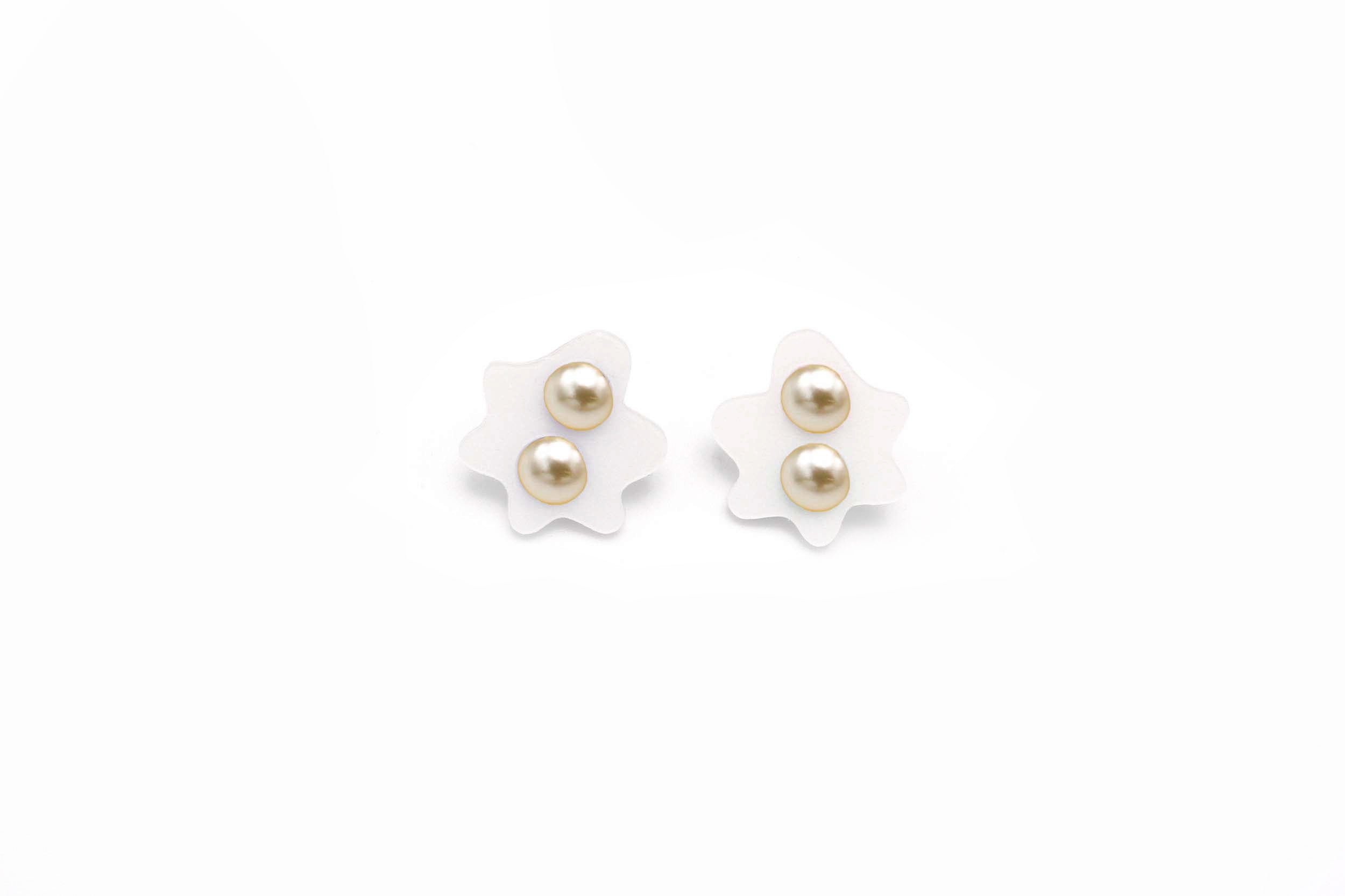 Ecoresin Pearl Medium Blob Earrings