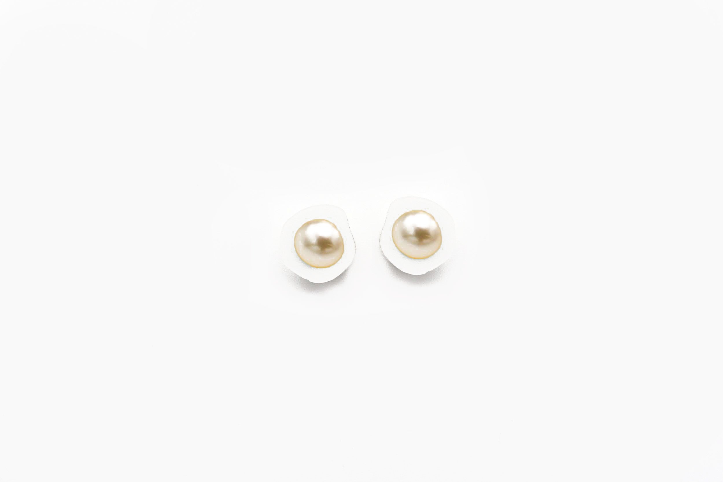 Ecoresin Pearl Stud Earrings
