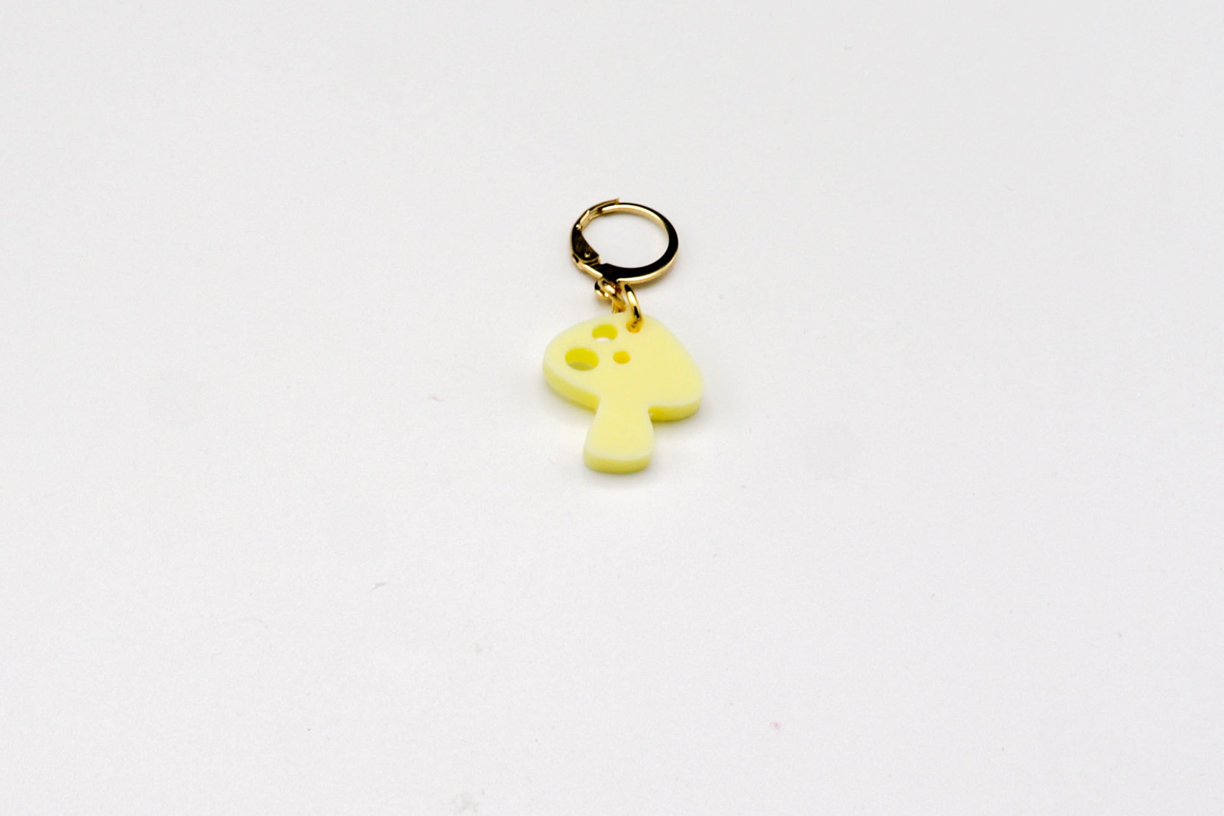 Charm Dangle Earring - Mushroom