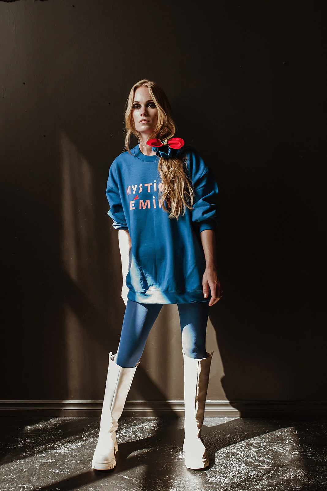 Maison Corazon- Mystique Feminin Sweatshirt- Cobalt