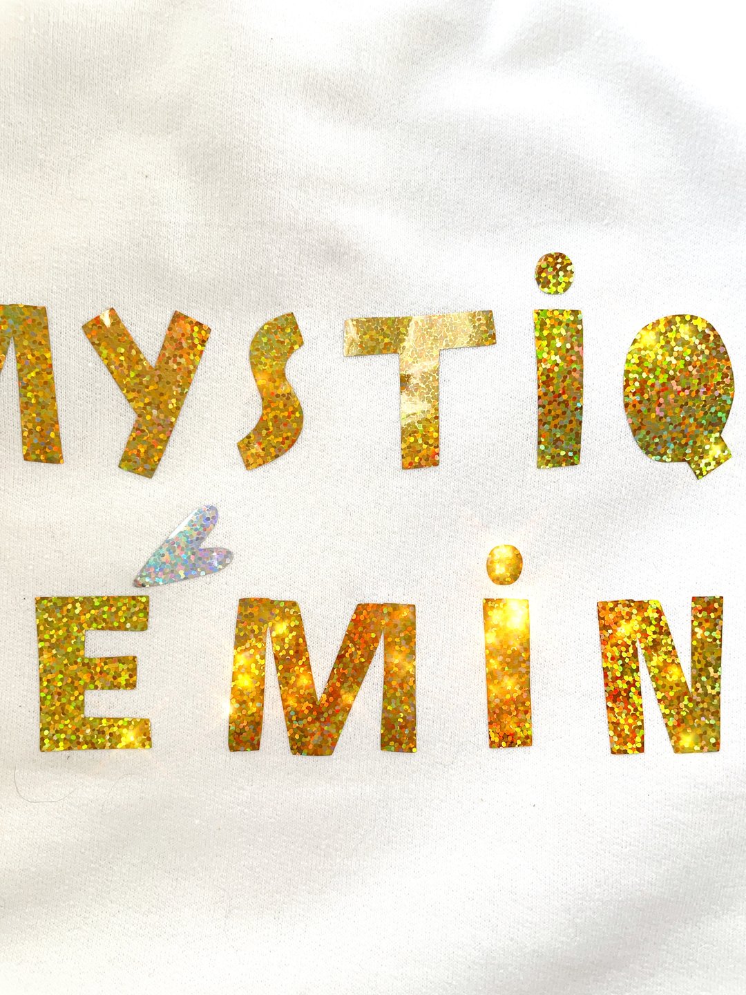 Maison Corazon- Mystique Feminin Sweatshirt- White Gold