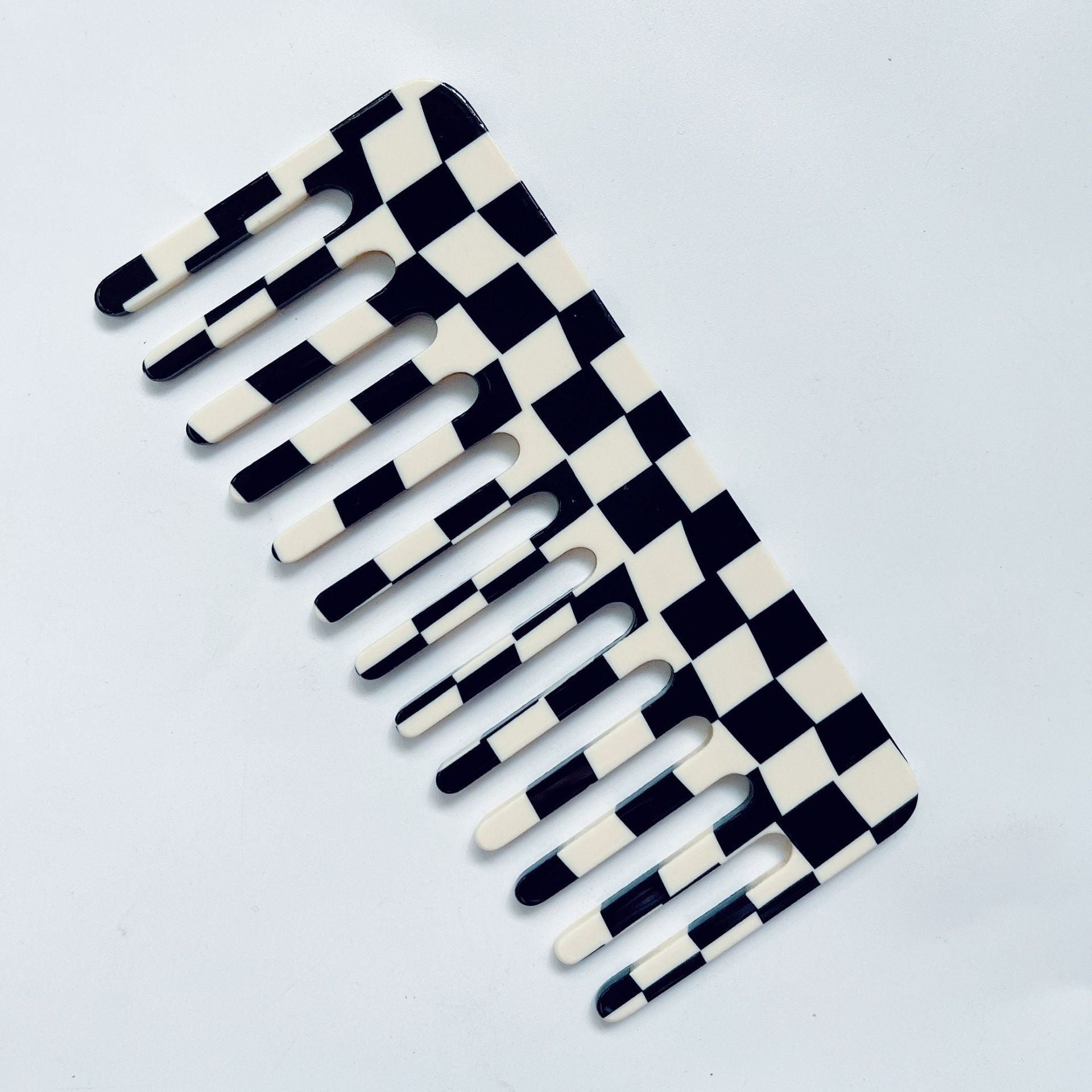 Checkered Comb- Black